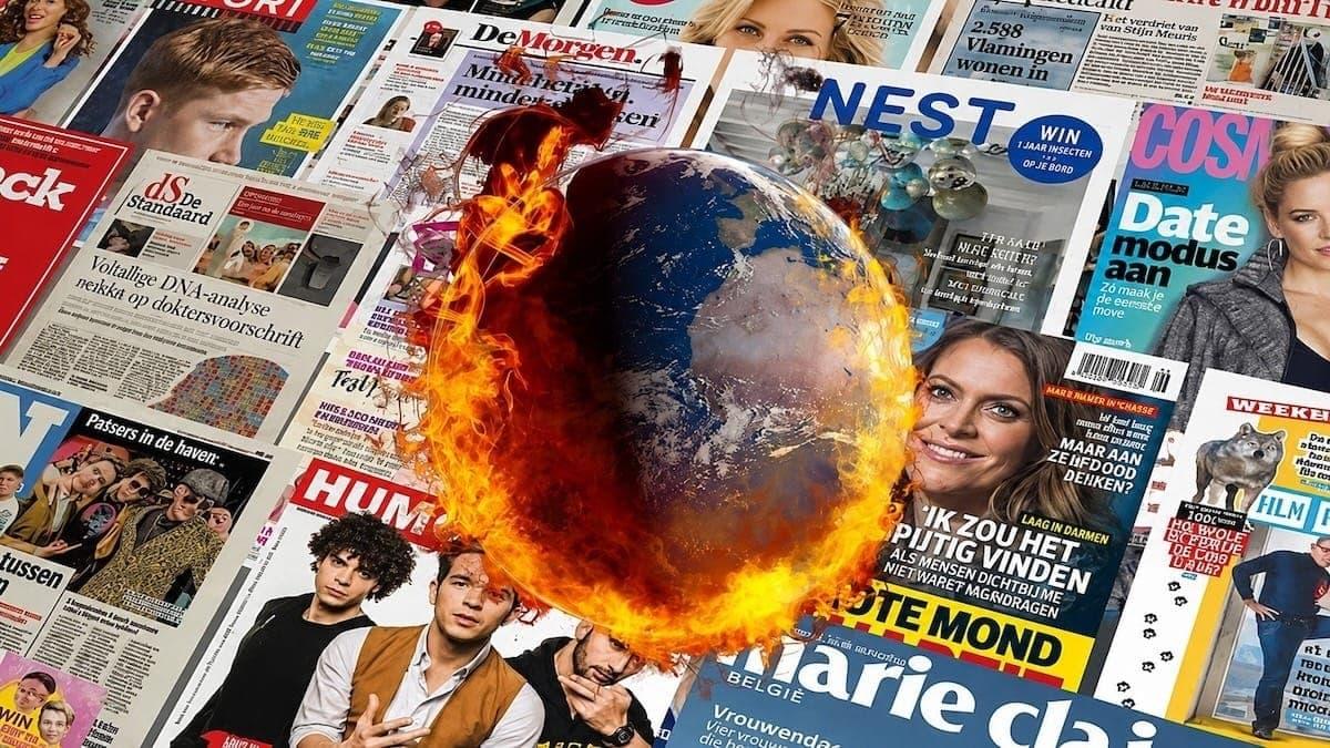 De aarde die in brand staat op een achtergrond van Belgische tijdschriften en magazines