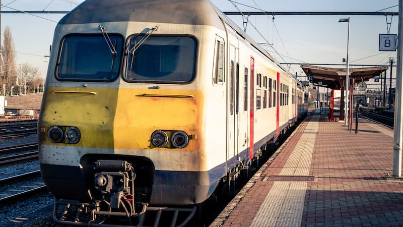 Te koop bij NMBS - zeer groot complex van wooncontainers